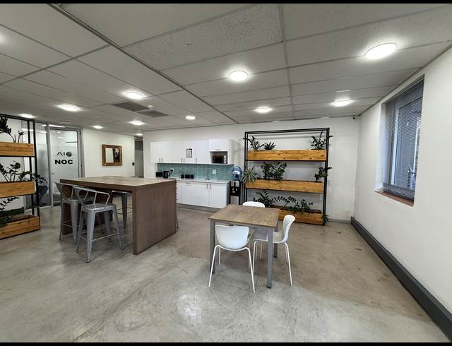 65.10M² SERVICED OFFICE TO LET IN ROSEBANK