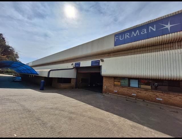 4,000M² WAREHOUSE TO LET IN STORMILL