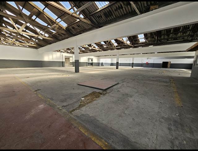 2,356M² WAREHOUSE TO LET IN EPPING INDUSTRIAL