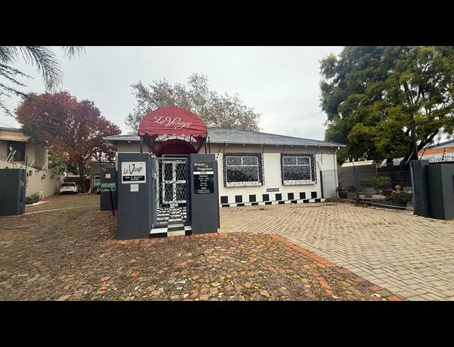 150M² OFFICE TO LET IN BEDFORDVIEW
