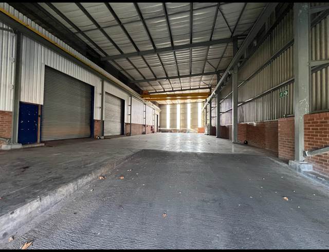 1,795M² WAREHOUSE TO LET IN STRIJDOMPARK