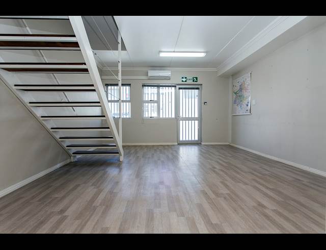 266M² WAREHOUSE TO LET IN FISANTEKRAAL INDUSTRIAL