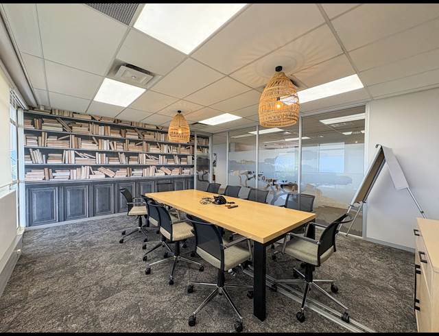 306M² OFFICE TO LET IN LA LUCIA RIDGE