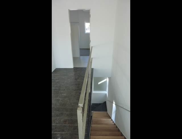 2 bed property to rent in WOODSTOCK