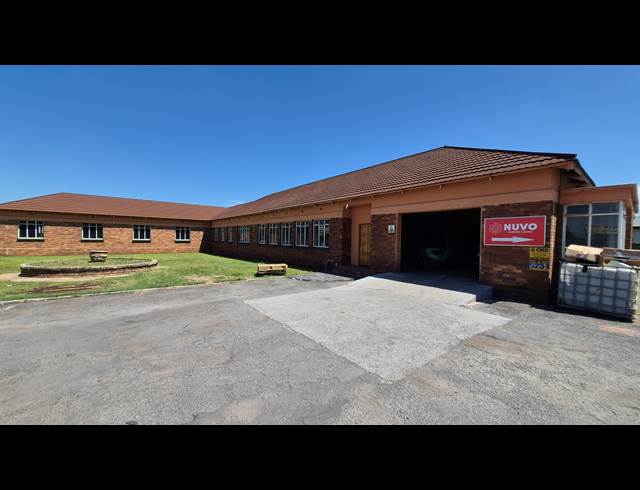 310M² FACTORY TO LET IN BOKSBURG EAST