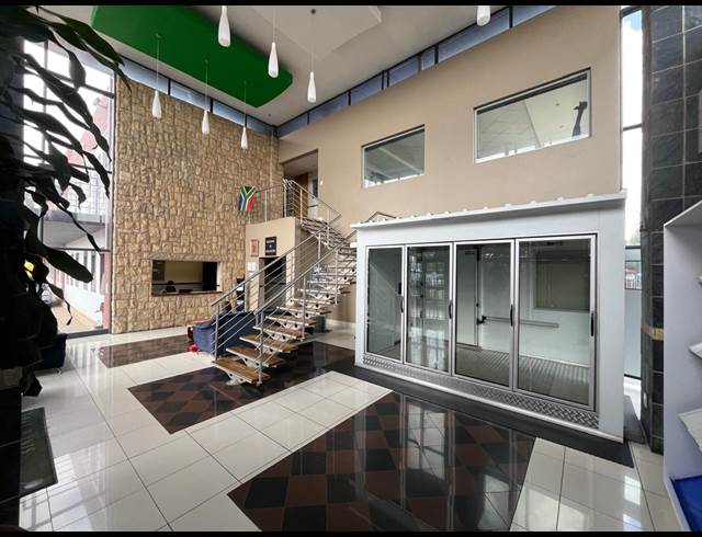 6,035M² WAREHOUSE TO LET IN ROOIHUISKRAAL