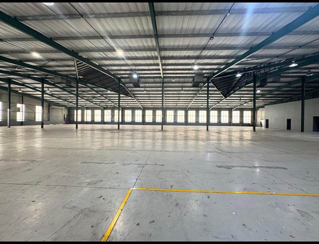 2,609.30M² WAREHOUSE TO LET IN MOUNT EDGECOMBE