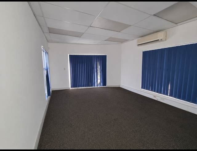 2,348M² WAREHOUSE TO LET IN LONGMEADOW
