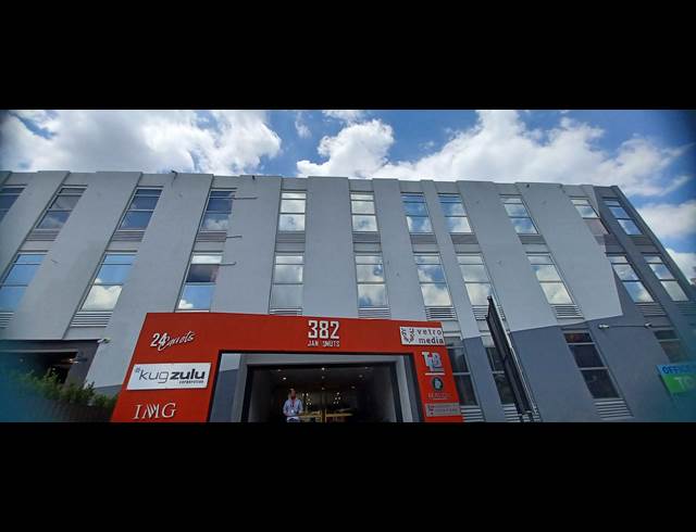 419M² OFFICE TO LET IN HYDE PARK