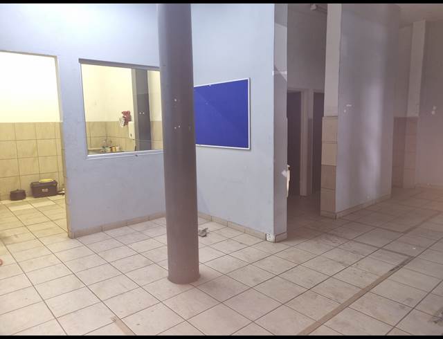 1,500M² WAREHOUSE TO LET IN NELSPRUIT CENTRAL
