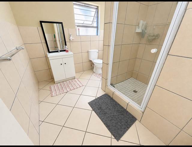 3 BEDROOM APARTMENT TO LET IN STONEHENGE