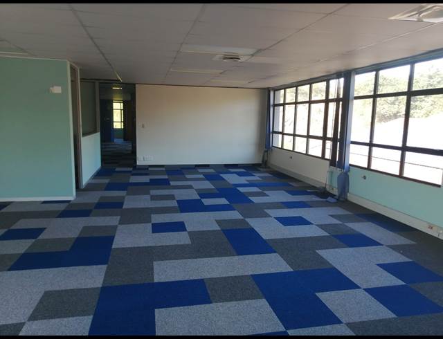 204.82M² OFFICE TO LET IN WESTVILLE