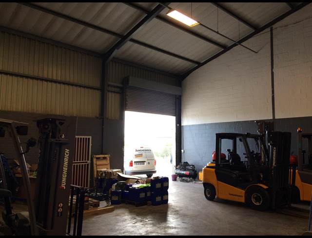 485M² WAREHOUSE TO LET IN PAROW INDUSTRIAL
