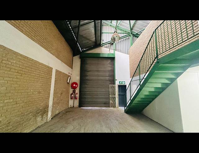 398M² WAREHOUSE TO LET IN ROBERTVILLE