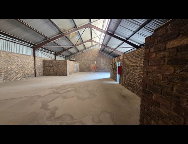 343M² FACTORY TO LET IN ANDERBOLT