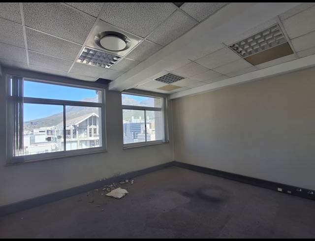 222M² OFFICE TO LET IN CAPE TOWN CITY CENTRE
