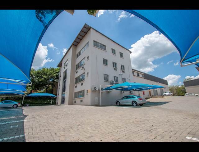 1,444M² WAREHOUSE TO LET IN KYALAMI