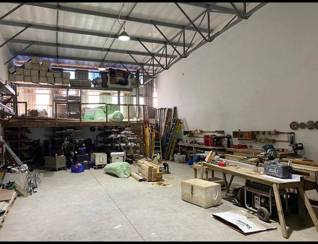 234M² MINI FACTORY TO LET IN BALLITO CENTRAL