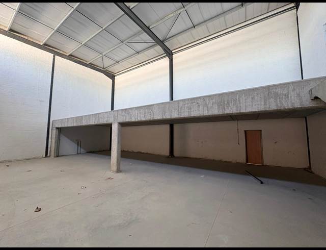 621.37M² WAREHOUSE TO LET IN FIRGROVE
