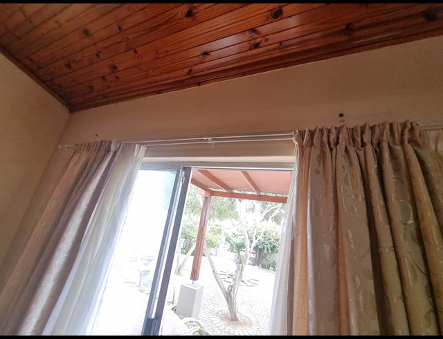 1 BEDROOM PROPERTY TO RENT IN COUNTRY CLUB