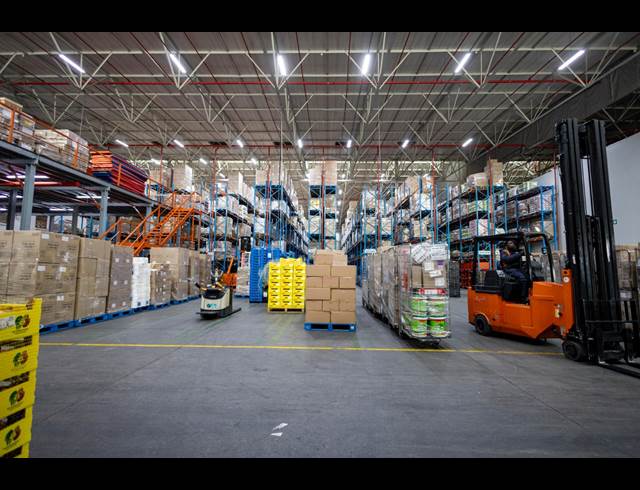 9,162M² WAREHOUSE TO LET IN WATERFALL