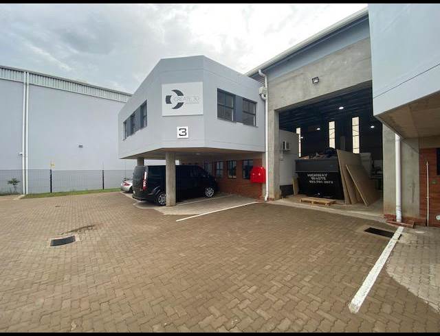 375M² WAREHOUSE TO LET IN CORNUBIA