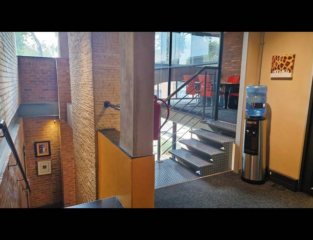 397M² OFFICE TO LET IN MELROSE ESTATE