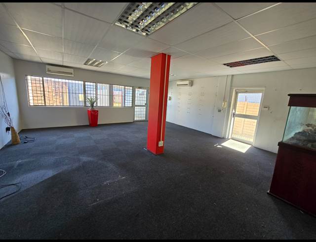 9,057M² FACTORY TO LET IN TUNNEY