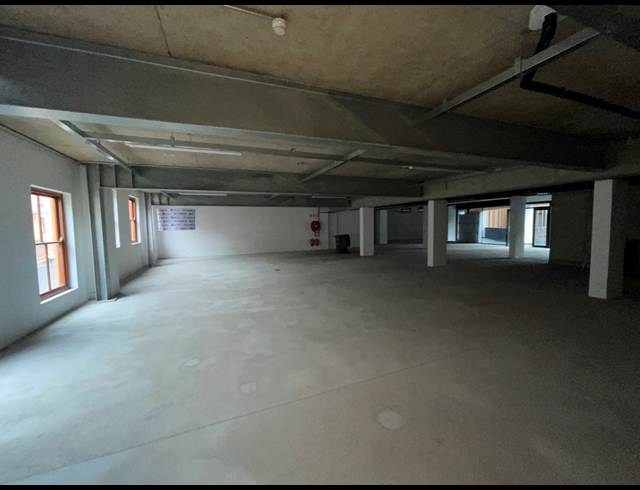 368M² OFFICE TO LET IN DE WATERKANT