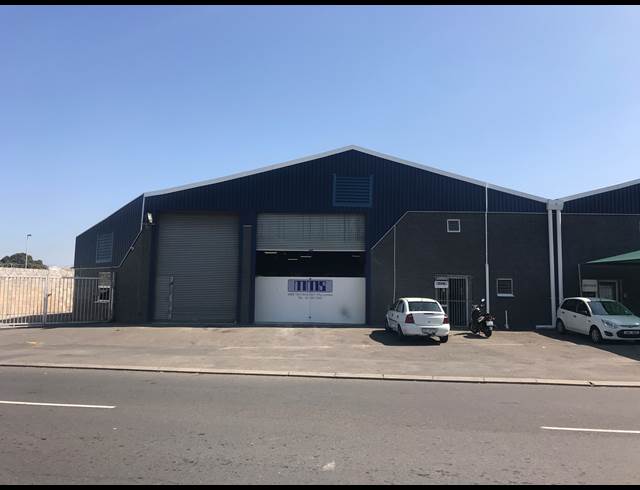 1,465M² WAREHOUSE RENTED IN OKAVANGO PARK