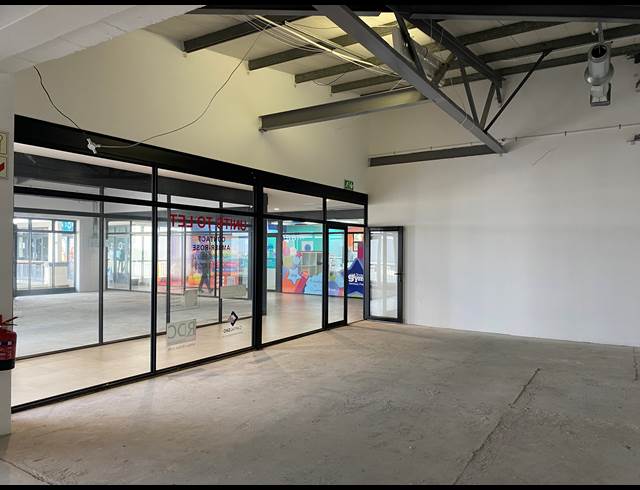 76M² RETAIL TO LET IN WESTLAKE