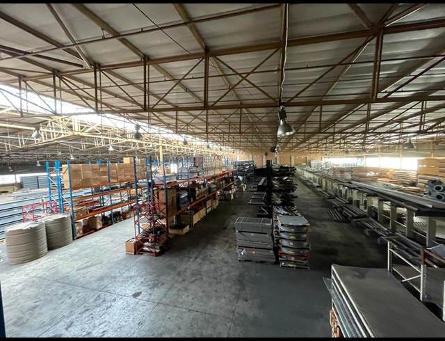 5,359M² WAREHOUSE TO LET IN LASER PARK