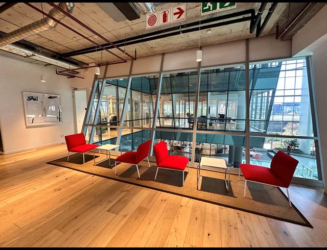 12M² SERVICED OFFICE TO LET IN ROSEBANK