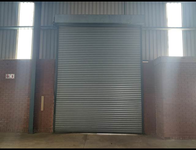 381M² WAREHOUSE TO LET IN CLAYVILLE