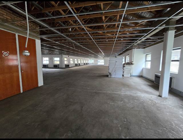 4,395M² OFFICE TO LET IN BEDFORDVIEW