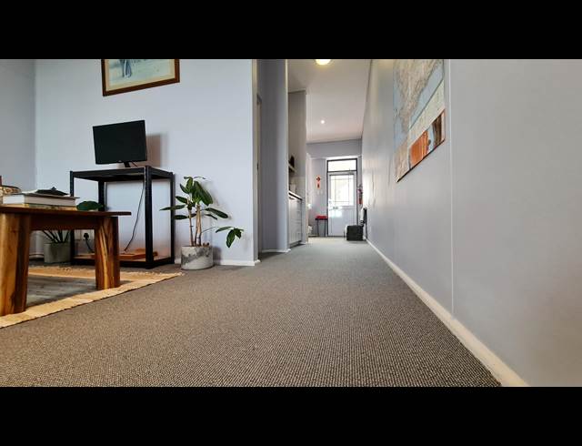 49M² OFFICE TO LET IN WESTLAKE