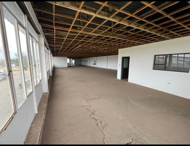 1,800M² WAREHOUSE TO LET IN NEW ERA