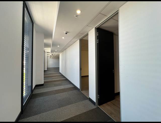 366.60M² OFFICE TO LET IN CENTURION CENTRAL
