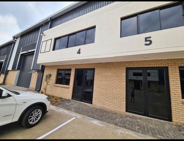 564M² WAREHOUSE TO LET IN SAMRAND BUSINESS PARK