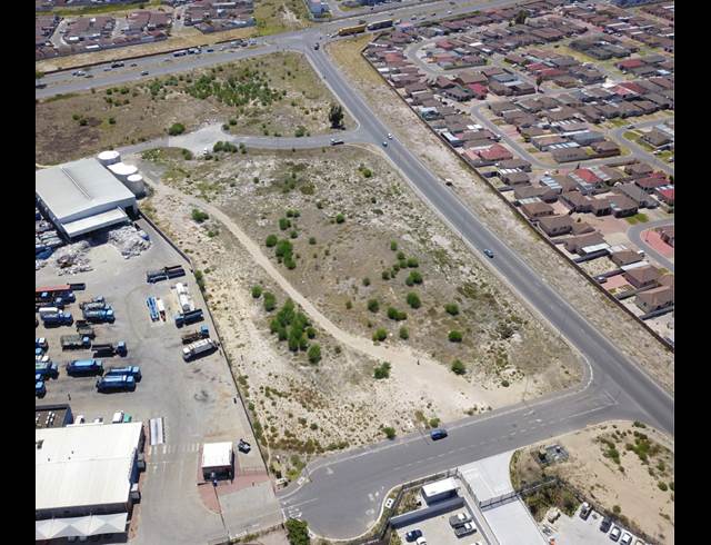 4,112M² WAREHOUSE TO LET IN BLACKHEATH INDUSTRIAL