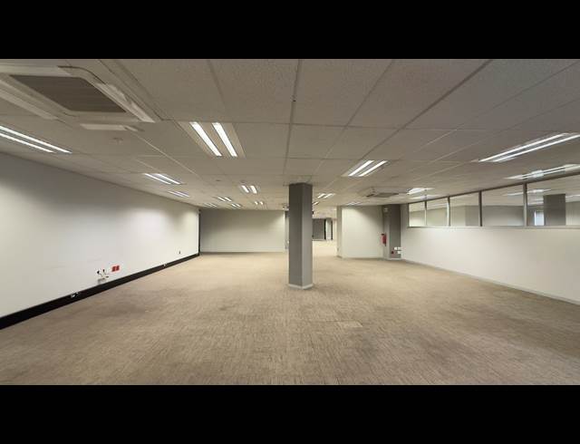 3,000M² OFFICE TO LET IN MEADOWDALE