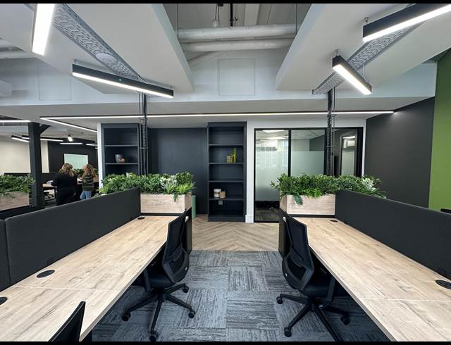 270M² OFFICE TO LET IN GARDENS