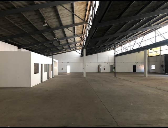 1,608M² WAREHOUSE TO LET IN AIRPORT INDUSTRIA
