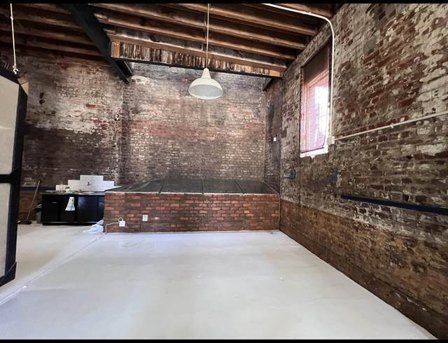 170M² OFFICE TO LET IN WOODSTOCK