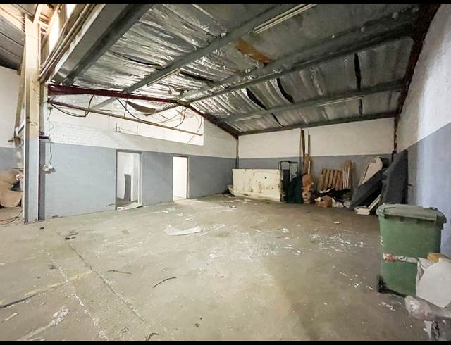 520M² WAREHOUSE TO LET IN NEW GERMANY