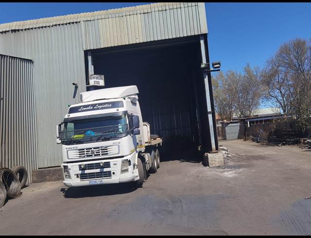 9,000M² WAREHOUSE TO LET IN VULCANIA