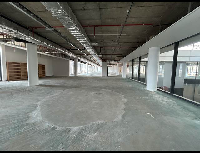 2,941M² OFFICE TO LET IN WATERFALL