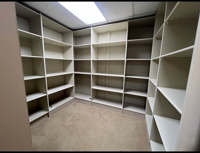 175M² OFFICE TO LET IN HYDE PARK