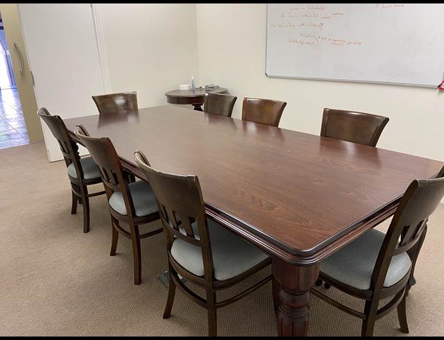 135M² BUSINESS TO LET IN WESTLAKE