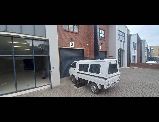 336.90M² WAREHOUSE TO LET IN STRIJDOMPARK